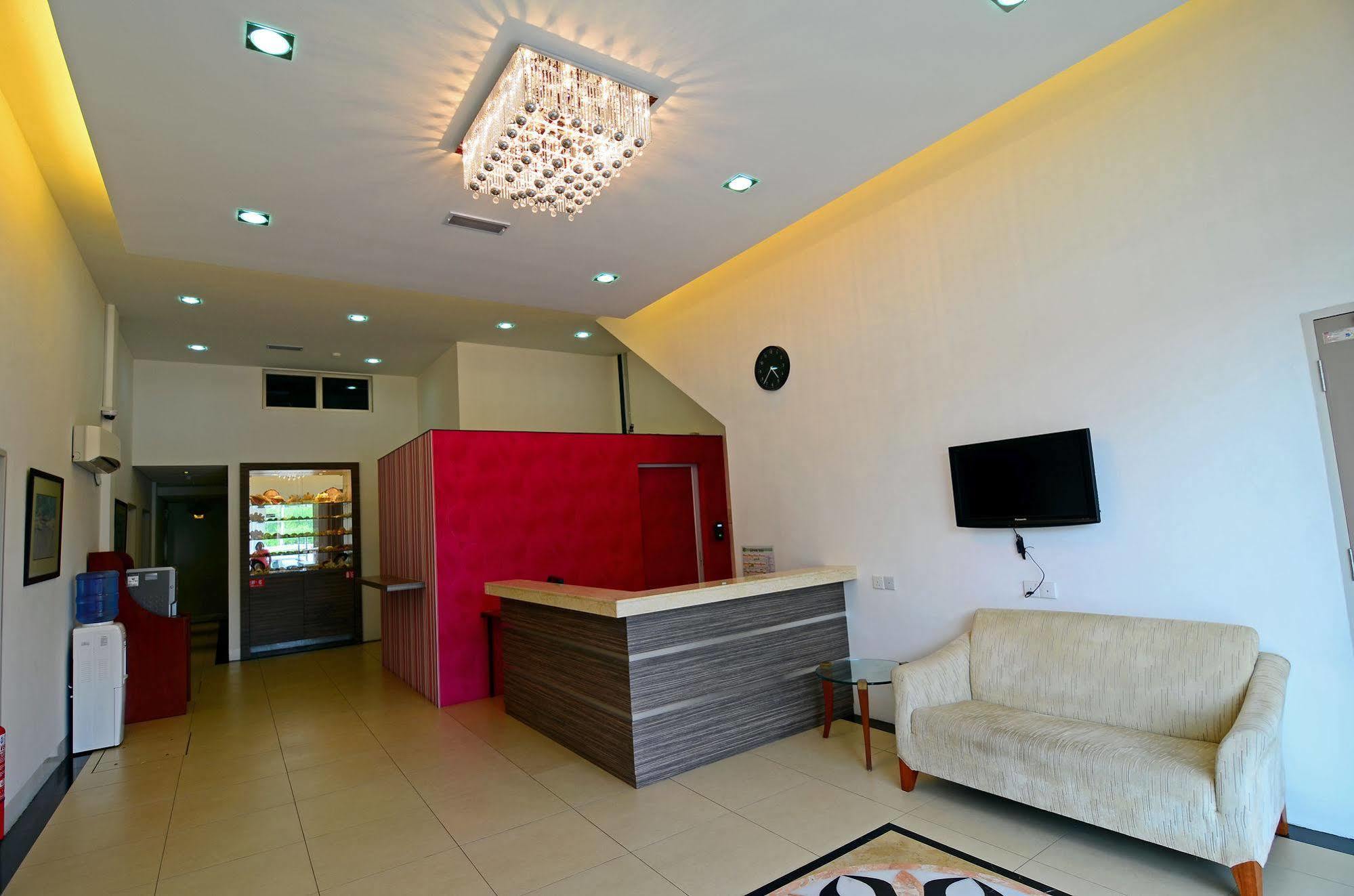 Hotel Avenue Kuantan Kültér fotó