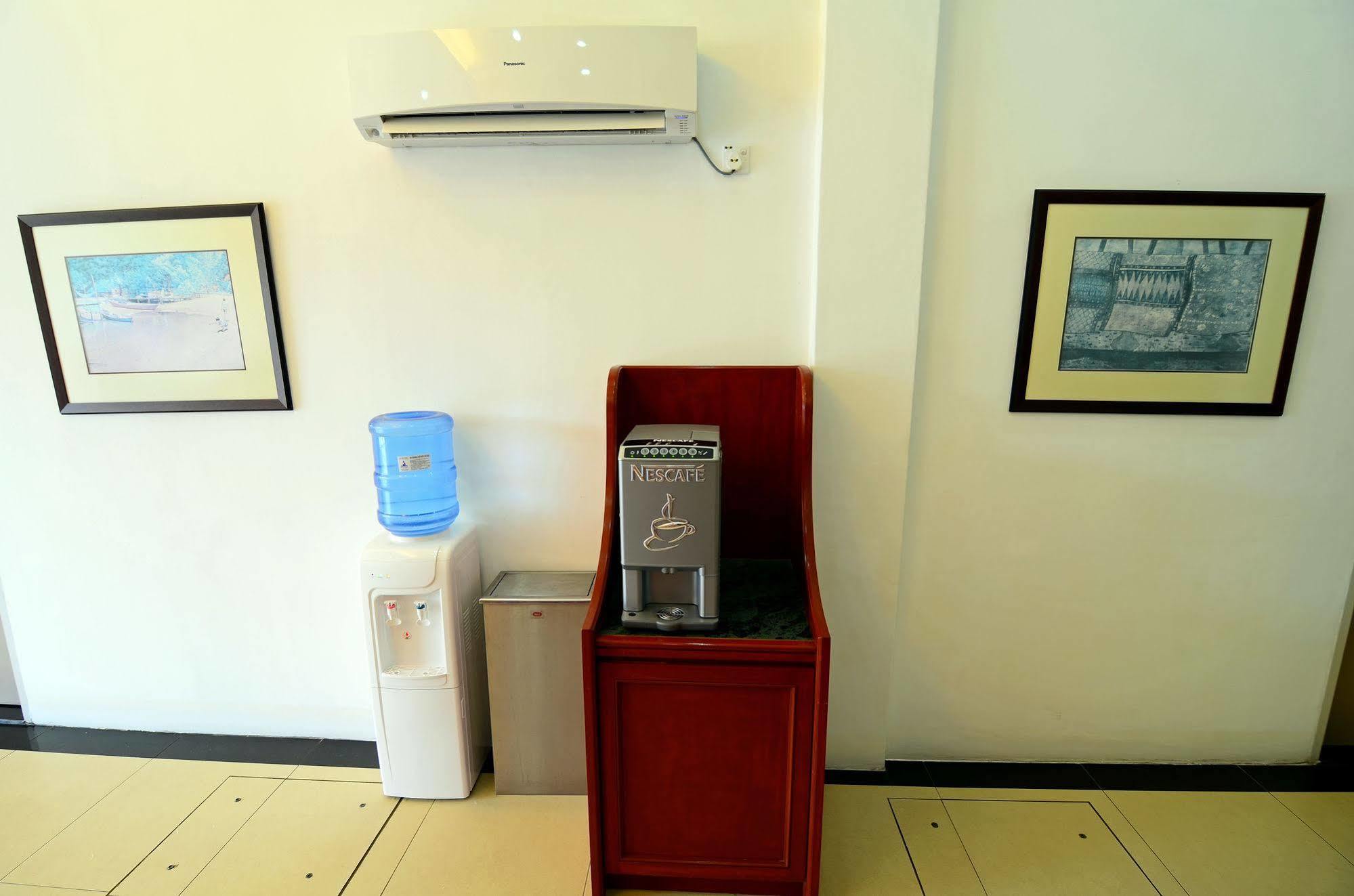 Hotel Avenue Kuantan Kültér fotó