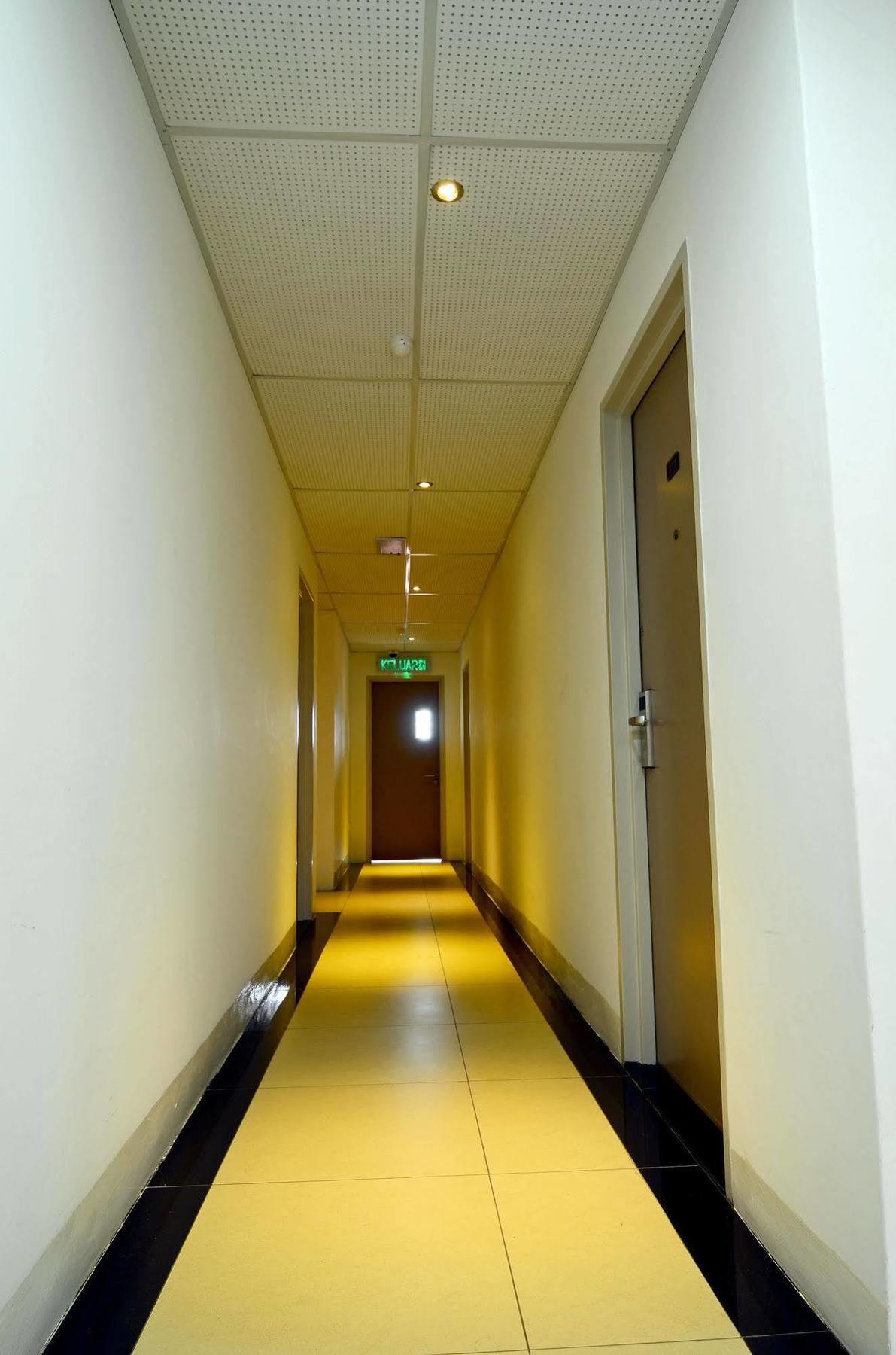 Hotel Avenue Kuantan Kültér fotó