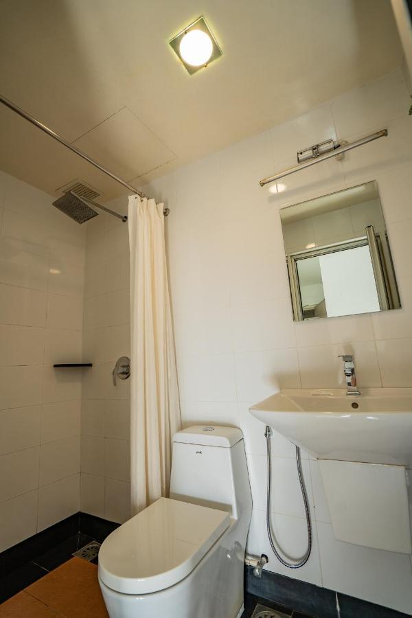 Hotel Avenue Kuantan Kültér fotó