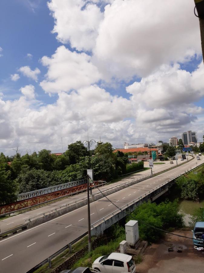 Hotel Avenue Kuantan Kültér fotó