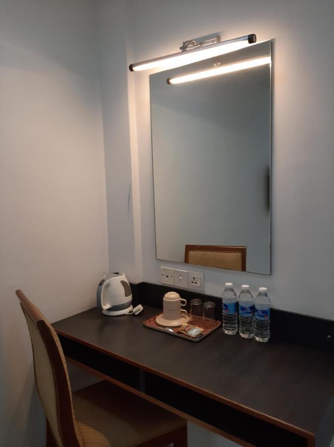 Hotel Avenue Kuantan Kültér fotó